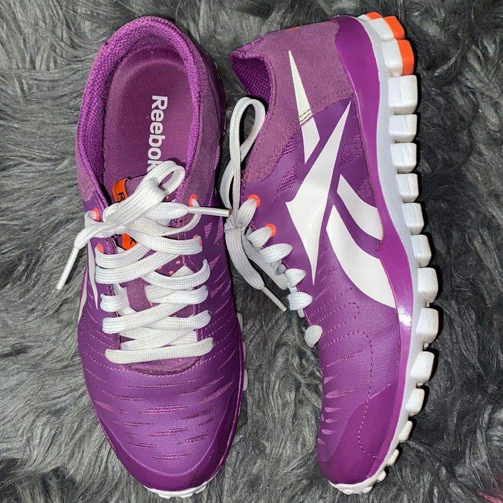Redbox REALFLEX sneakers